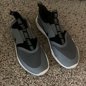 COPY - Black and grey flex runner sneakers
